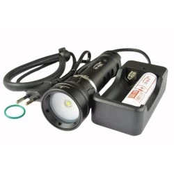 Latarka HI-MAX X8, 860 lm - zestaw